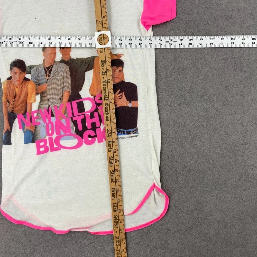 Vintage Rock Nites Sleep Shirt Girls 10/12 White Neon Pink New Kids On The Block